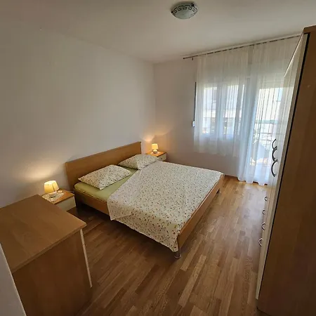Kuca Pazanin Holiday home Vinisce