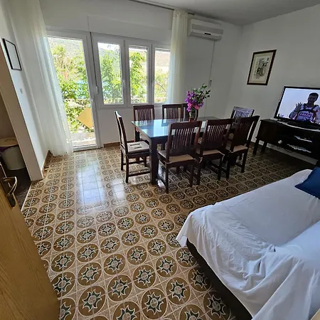 Kuca Pazanin Holiday home Vinisce