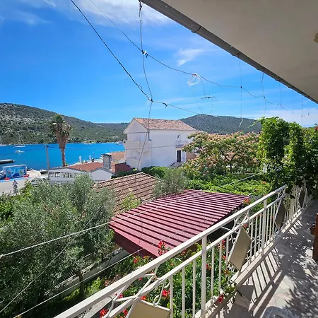 Kuca Pazanin Holiday home *