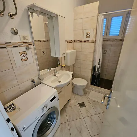 Holiday home Kuca Pazanin