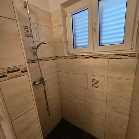 Holiday home Kuca Pazanin Vinisce